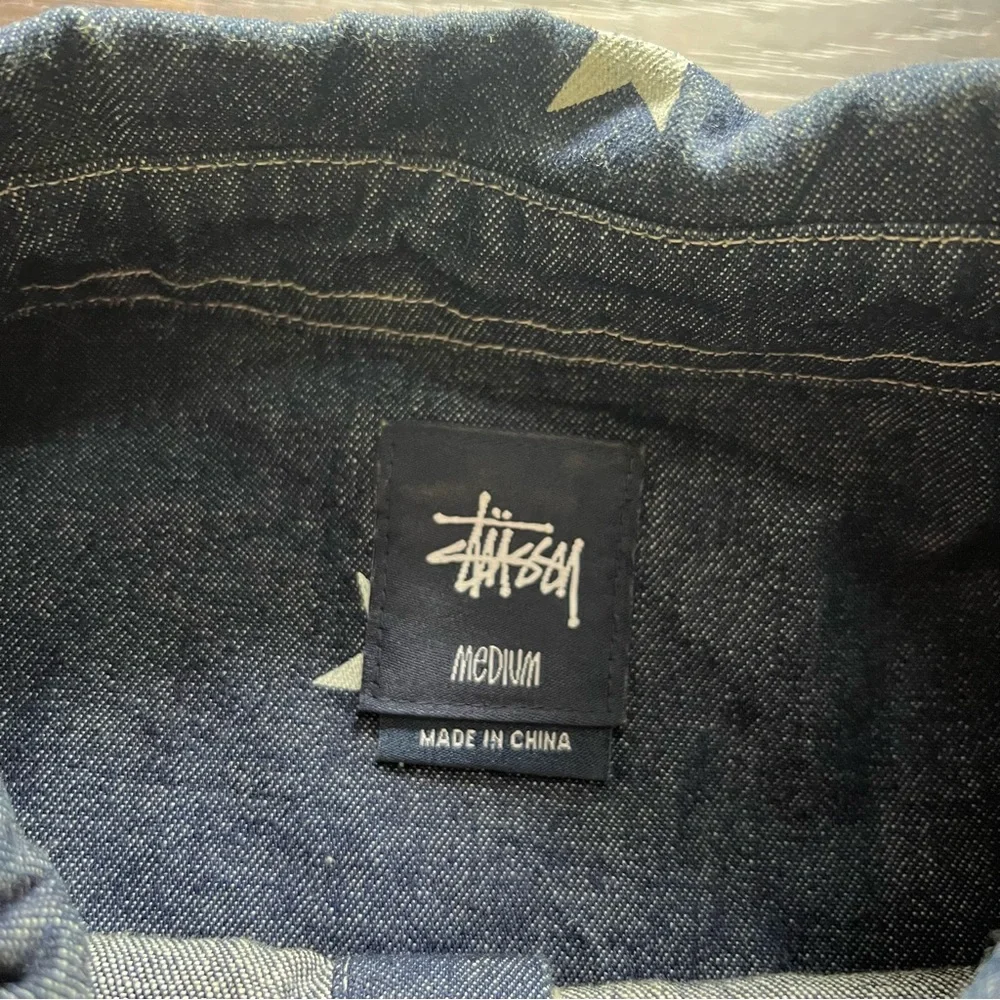 Stussy big star AOP logo spellout button front denim chambray shirt medium - Picture 3 of 10